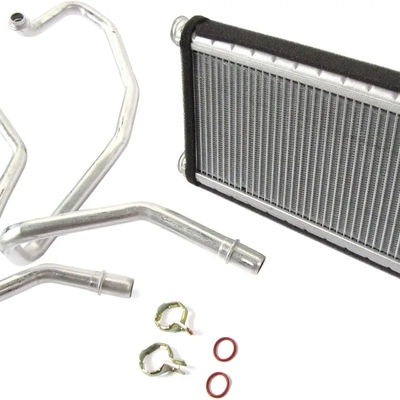 หัวเครื่องทําความร้อนรถยนต์ที่มีท่อสําหรับ LR3 Land Rover Range Rover Sport LR017030