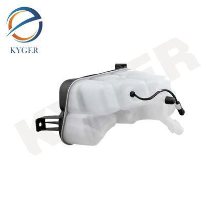 LR060349 เครื่องยนต์รถยนต์ เครื่องเย็นการฟื้นฟูถังขยายกระป๋องเรเดียเตอร์ที่มีเซ็นเซอร์ LR024296 J9C1432 31200321 สําหรับ Land Rover