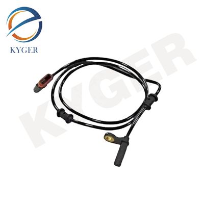 2035401417 ระบบไฟฟ้ารถยนต์ หน้าขวาและซ้าย เครื่องตรวจความเร็ว ABS สําหรับ Mercedes Benz W166ABS เครื่องตรวจความเร็วล้อ 203 540 14 17